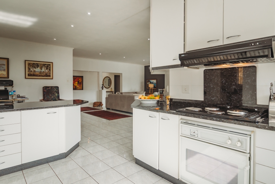 4 Bedroom Property for Sale in Bergsig Western Cape
